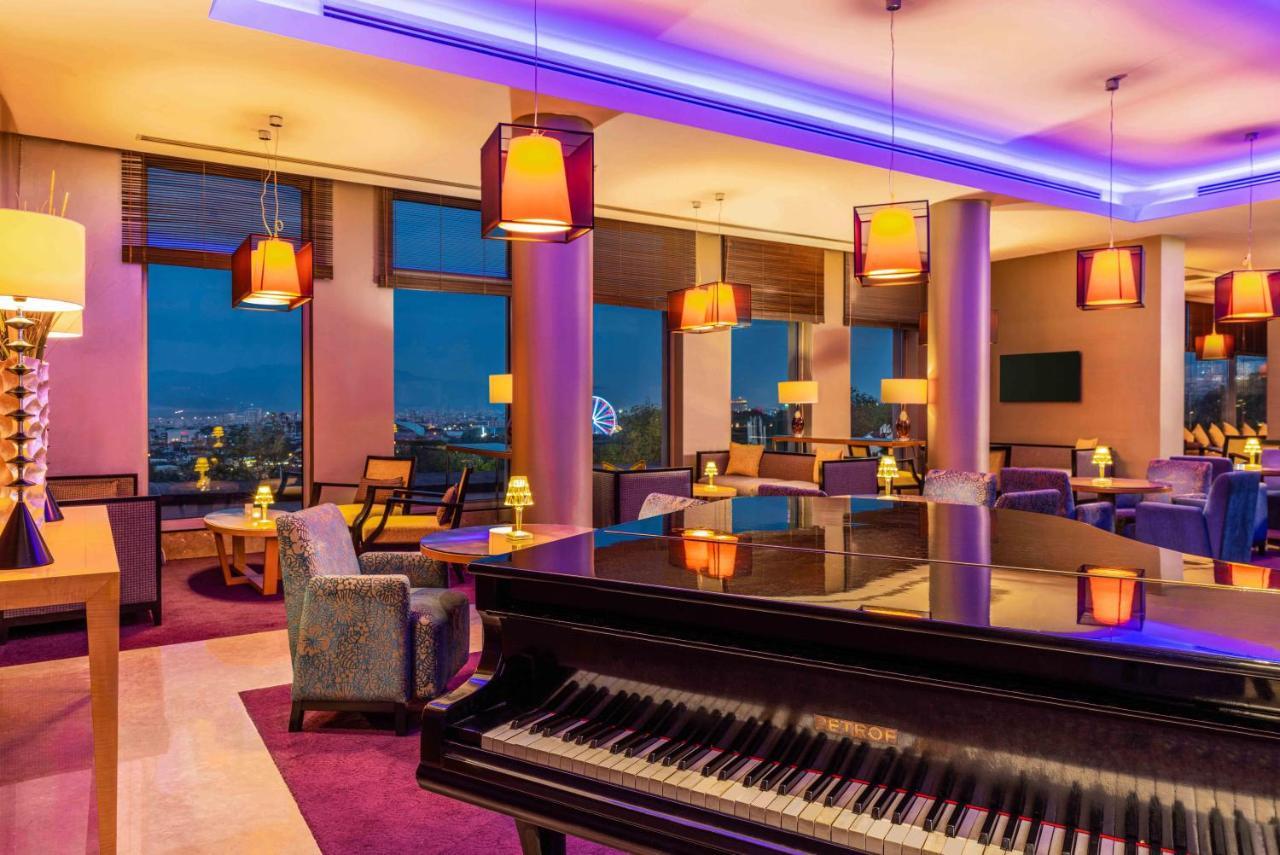 Hotel Celik Palas Convention Center & Thermal Spa Bursa Esterno foto The lounge at the Sheraton Istanbul