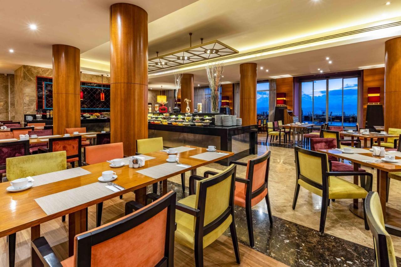 Hotel Celik Palas Convention Center & Thermal Spa Bursa Esterno foto The restaurant