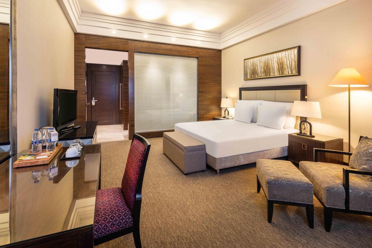 Hotel Celik Palas Convention Center & Thermal Spa Bursa Esterno foto A room at the hotel