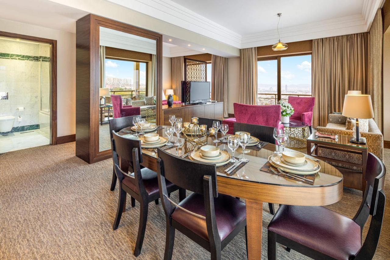 Hotel Celik Palas Convention Center & Thermal Spa Bursa Esterno foto A suite at the hotel