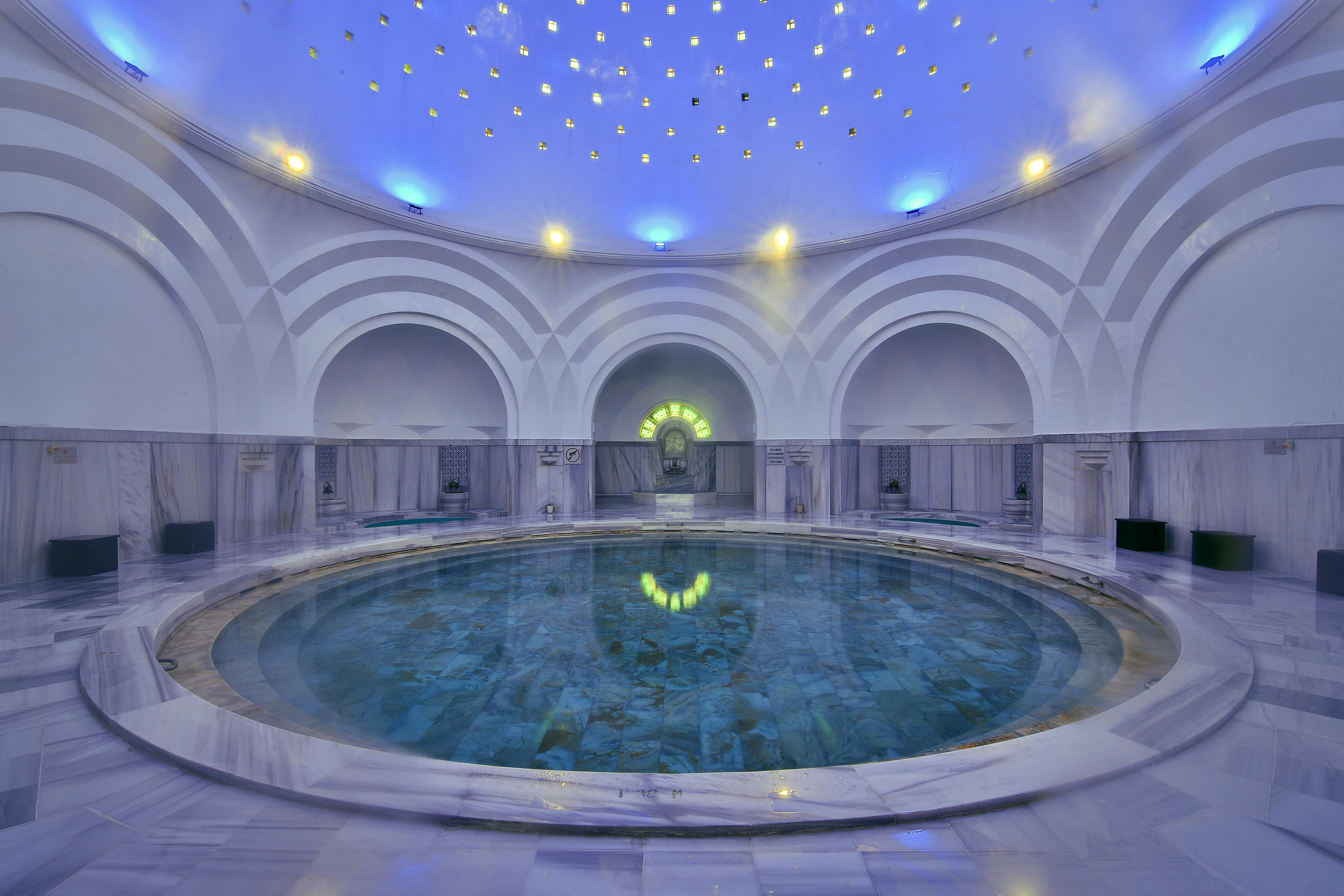 Hotel Celik Palas Convention Center & Thermal Spa Bursa Esterno foto The interior of the spa