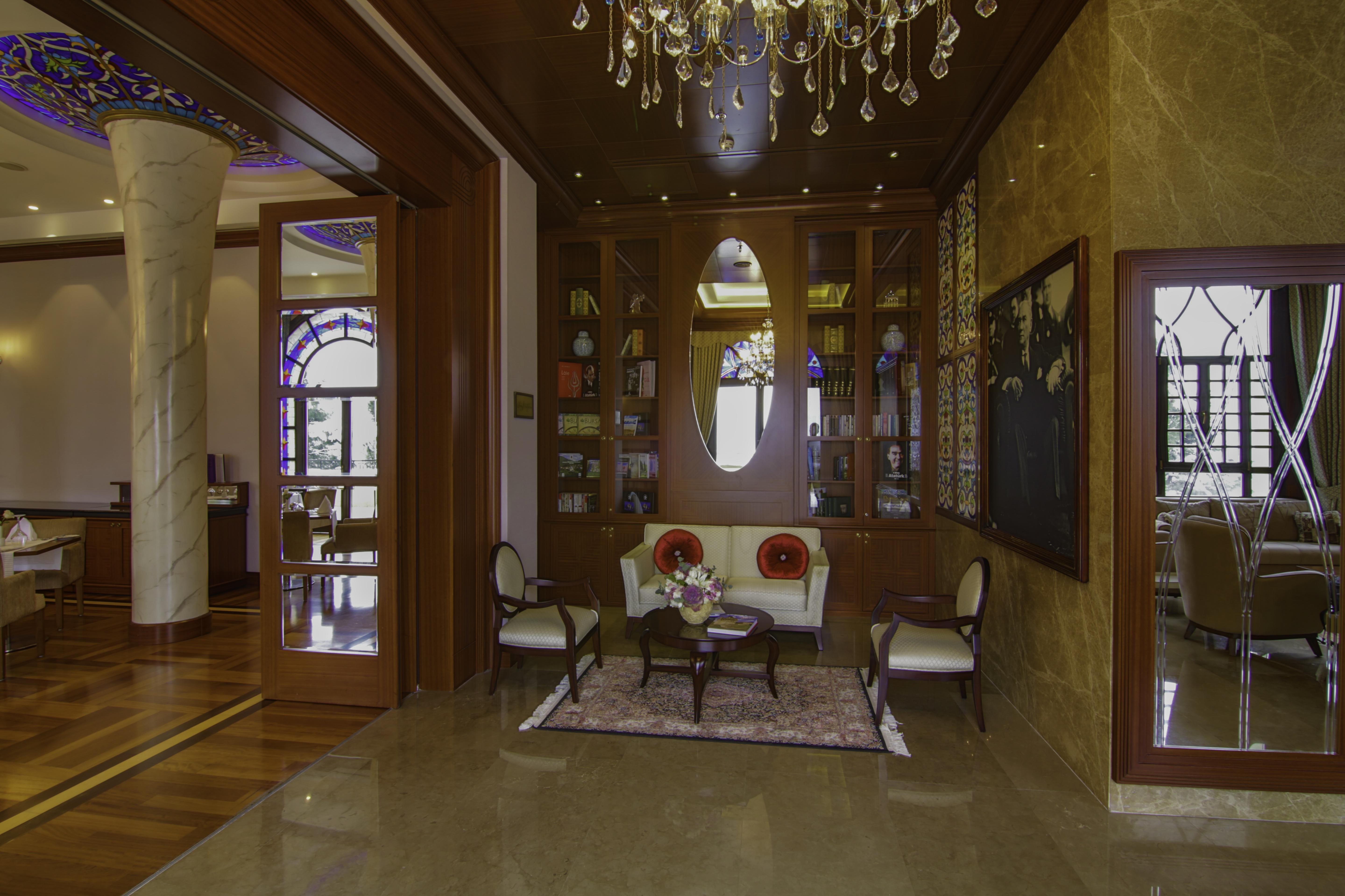 Hotel Celik Palas Convention Center & Thermal Spa Bursa Esterno foto Interior of the hotel