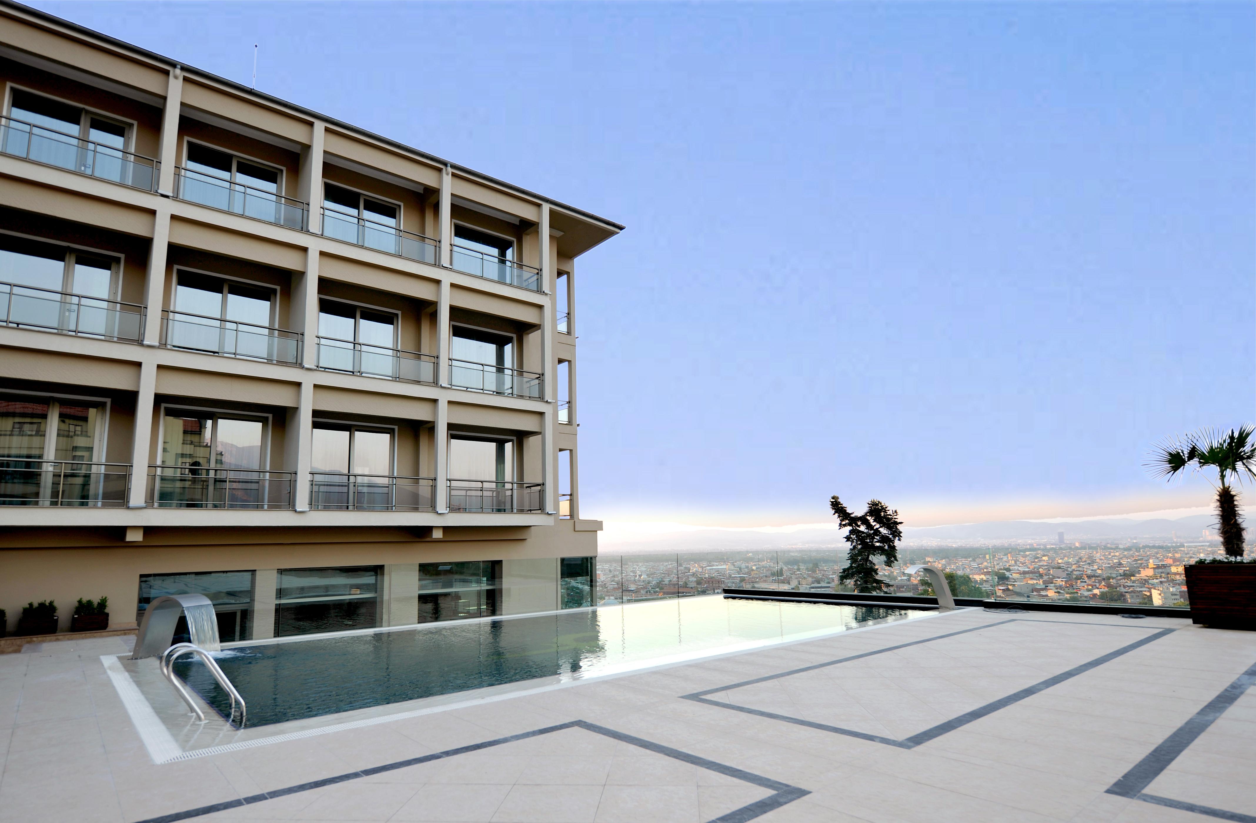 Hotel Celik Palas Convention Center & Thermal Spa Bursa Esterno foto The school's main building